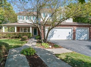 1091 Aster Ct, Mundelein, IL 60060