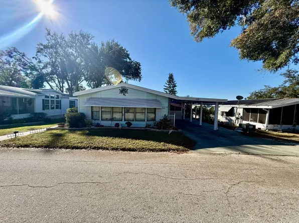 541 Spruce Dr, Lady Lake, FL 32159