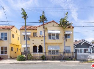 3915 Walton Ave, Los Angeles, CA 90037