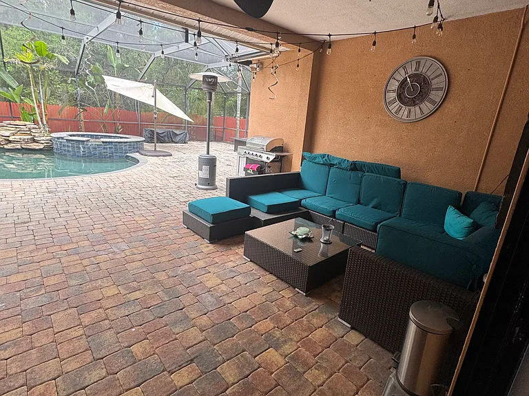 4703 Jacks Point Ct — Photo 16