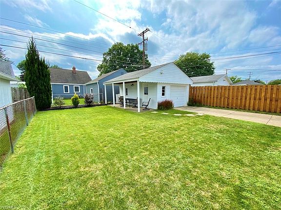 4th image of 5707 Sunderland Dr