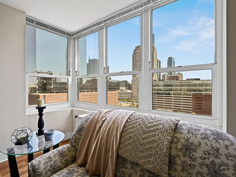 88 Morgan St #1207 — Photo 1