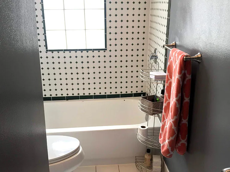1421 Columbia Rd NW #406 — Photo 9
