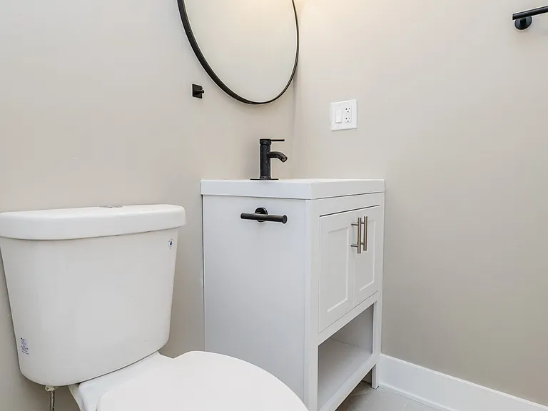 6338 S Vernon Ave #2N — Photo 7