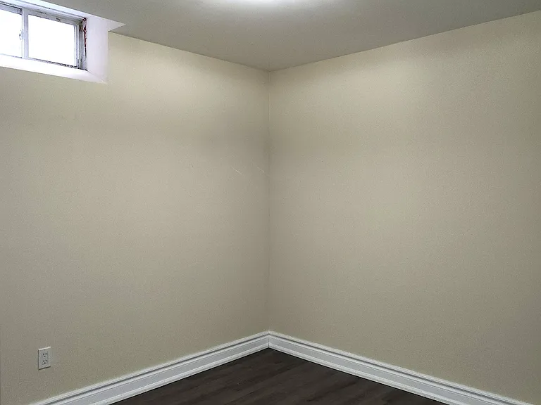 140 Roxbury St #BASEMENT — Photo 7