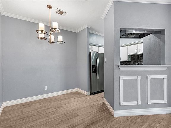 5th image of 2021 Spenwick Dr APT 811