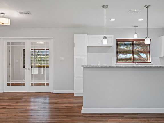 Dining & Kitchen