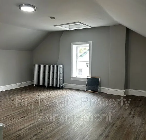 262 Beech St #2 — Photo 11