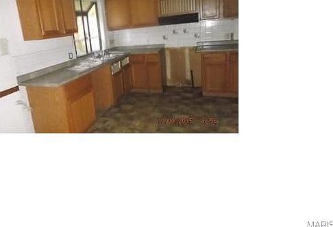 4th image of 1825 Elkins Dr