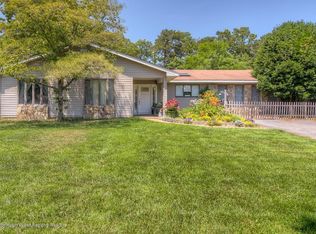 27 Chippewa Rd, Toms River, NJ 08753