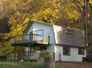 2081 Rogue River Hwy, Gold Hill, OR 97525