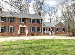 2900 Queenswood Rd, Midlothian, VA 23113