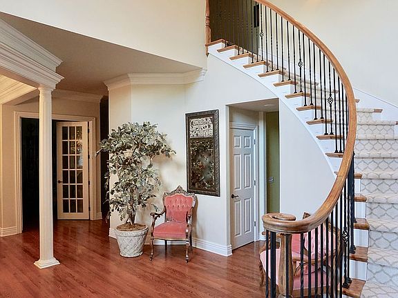 2nd image of 2667 N Candlewood Dr