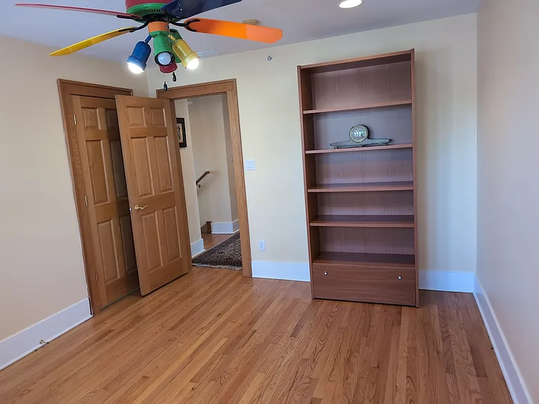 417 N Hough St — Photo 54