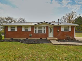 112 Lynn Dr, Hendersonville, TN 37075
