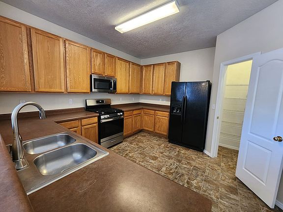 4th image of 3304 Rivulet Dr SW