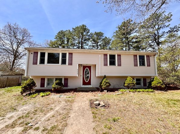 885 Long Pond Rd, Plymouth, MA 02360