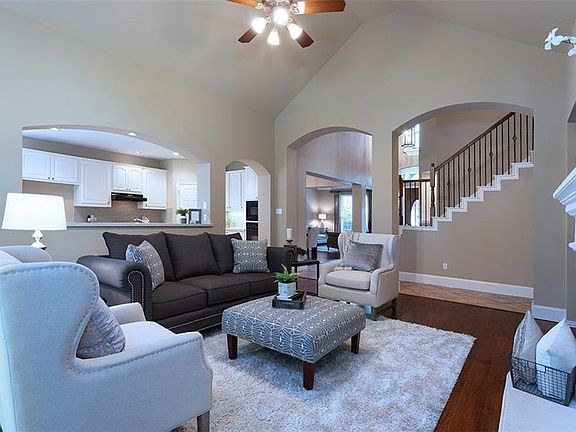 2nd image of 3713 Cockrill Dr