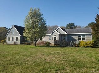 2755 Sunnybank Rd, Reedville, VA 22539