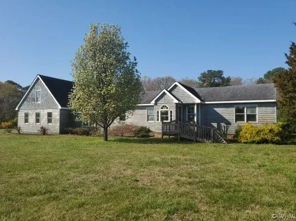 2755 Sunnybank Rd, Reedville, VA 22539