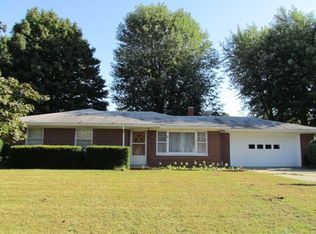 971 W 8th St, Rochester, IN 46975