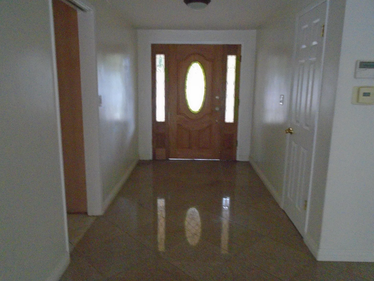 4 bed, 2456 sqft, $6,250 — Photo 2