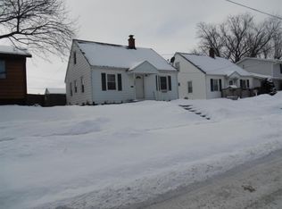 1806 19th Ave, Moline, IL 61265