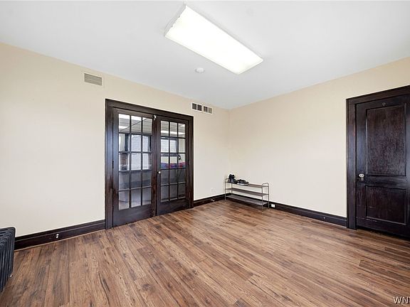 5th image of 1028 Abbott Rd