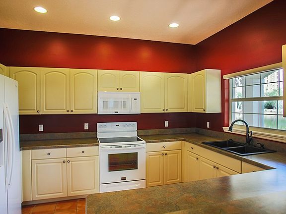 2nd image of 23 Viscaya Ln