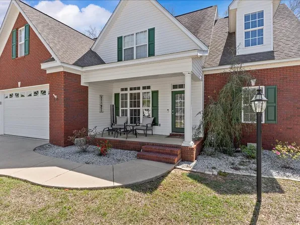 110 Brockton Ct, Dothan, AL 36305