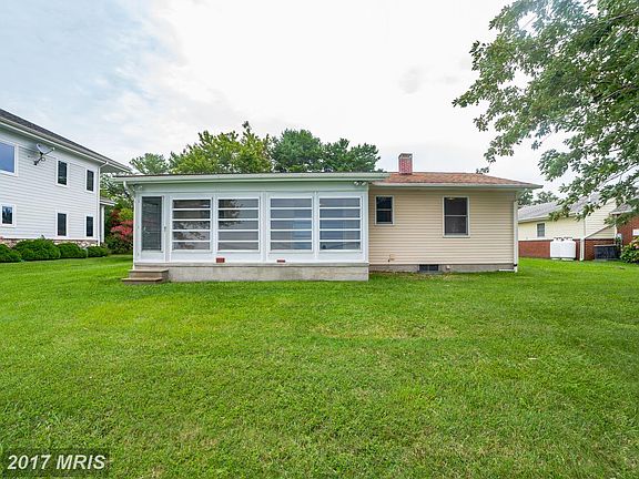 5th image of 604 Bayside Dr