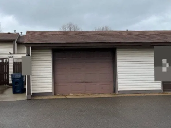 7429 142nd Street Ct W, Apple Valley, MN 55124