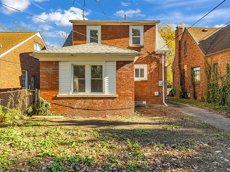 9503 Lakepointe St — Photo 26