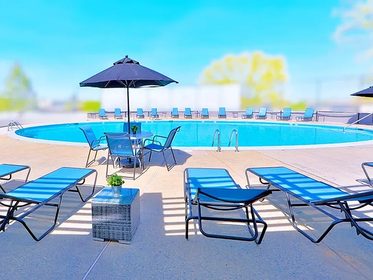 Sparkling Pool