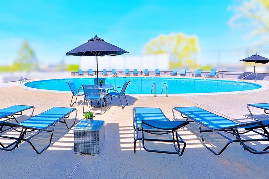 Sparkling Pool