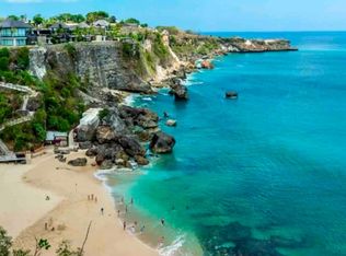 129 McAulay Pl, Laguna Beach, CA 92651