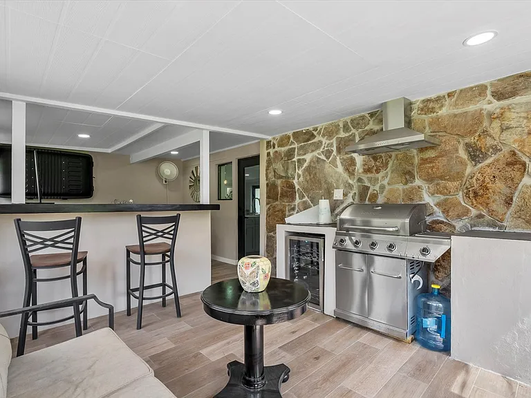 440 Glengary Cir — Photo 25