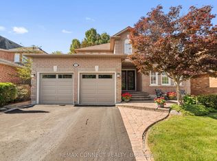 11 McNeilage Ct, Ajax, ON L1T3Z5
