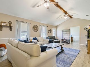117 S Porch St, Tioga, TX 76271
