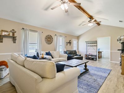 117 S Porch St, Tioga, TX, 76271
