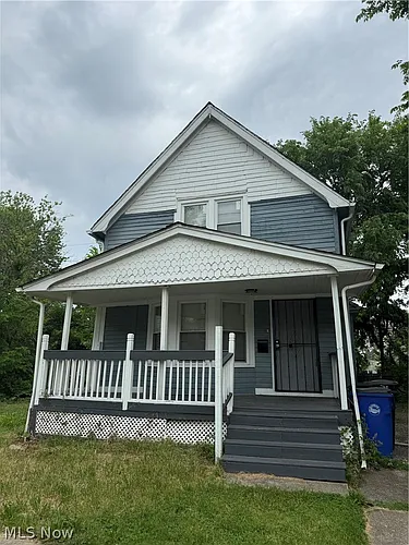 8205 Force Ave Photo 1