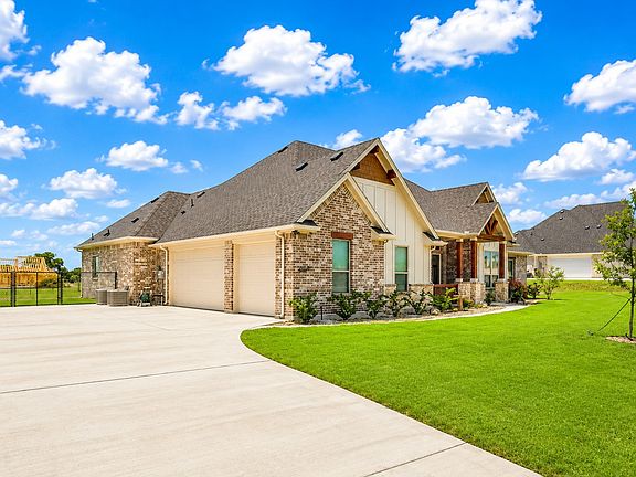3rd image of 430 Solo Ridge Dr