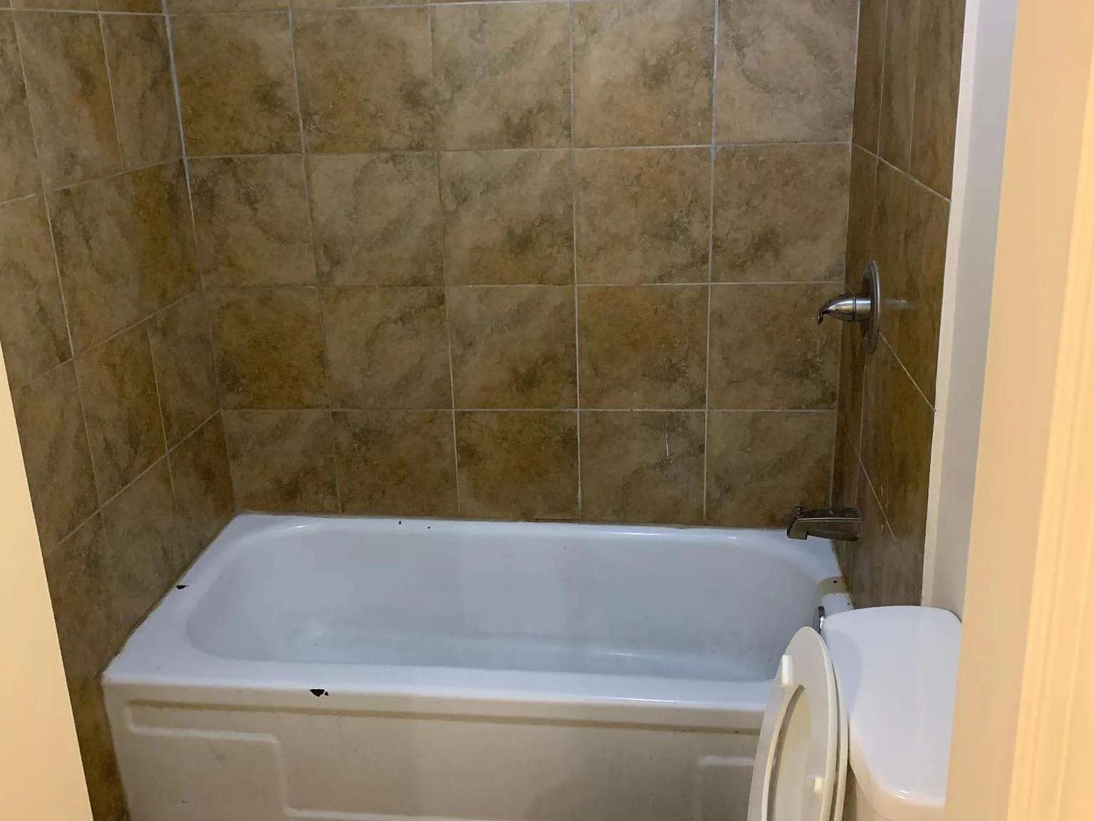 4 bed, 2.5 bath, 1684 sqft, $1,600 — Photo 4