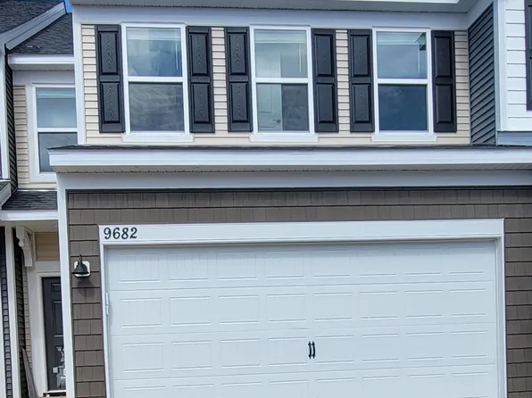 9682 4th St N, Lake Elmo, MN 55042