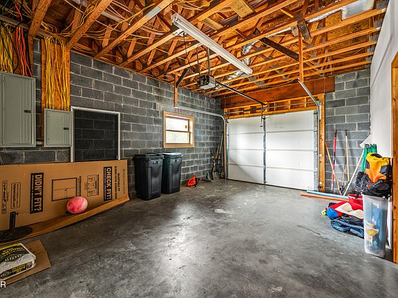 42nd image of 3829 Island View Rd