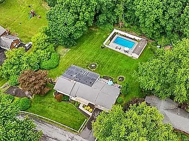 37 Overlook Rd — Photo 4