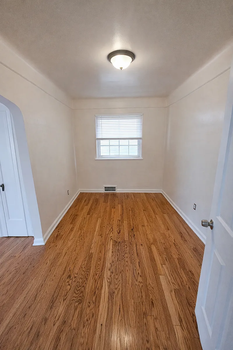 Building Photo - 14140 Fairmount Dr #1