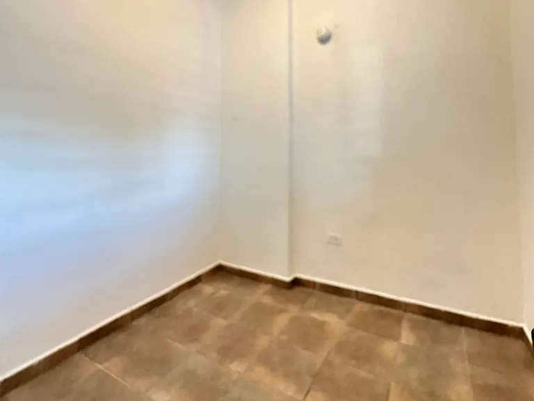 752 Avelino Vicente #B3 — Photo 7
