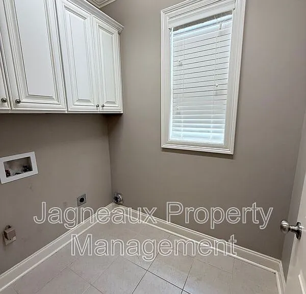 108 Shallowford Dr — Photo 4
