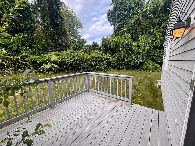 400 Commonwealth Ave #9 — Photo 15